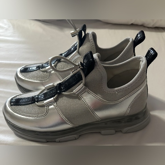 DNKY TACE SLIP ON SNEAKERS - Picture 3 of 8